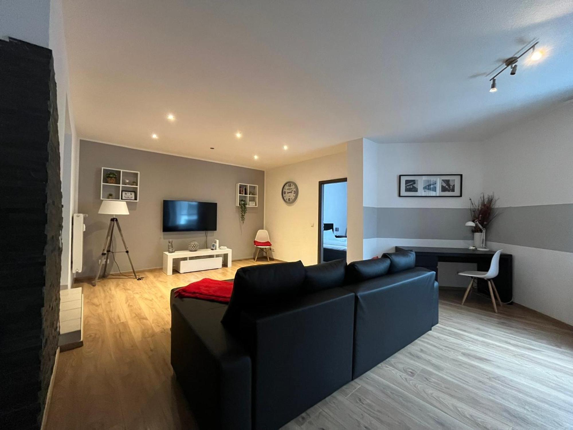 Apartment Kleeblatt Mit Eigener Terrasse Wuppertal